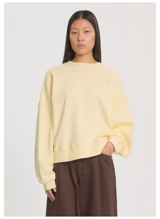 Edited Oversize Emielia Sweater Flan