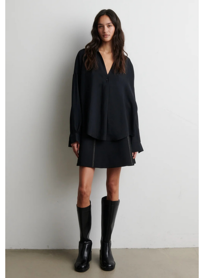 Second Female Timeline Blouse Black
