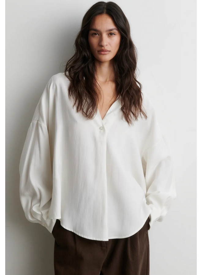 Second Female Timeline Blouse Egret