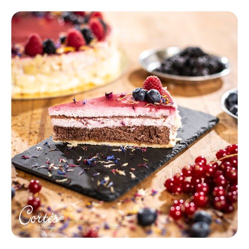 Himbeer Waldfrucht Torte  | Stück