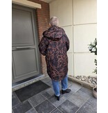POMME ROUGE PARIS GEWATTEERDE JAS MET BRUINE PRINT C6628 BRONW