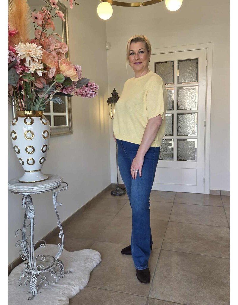 C'est Beau la Vie! 66CB2PU105-PULL-JAUNE