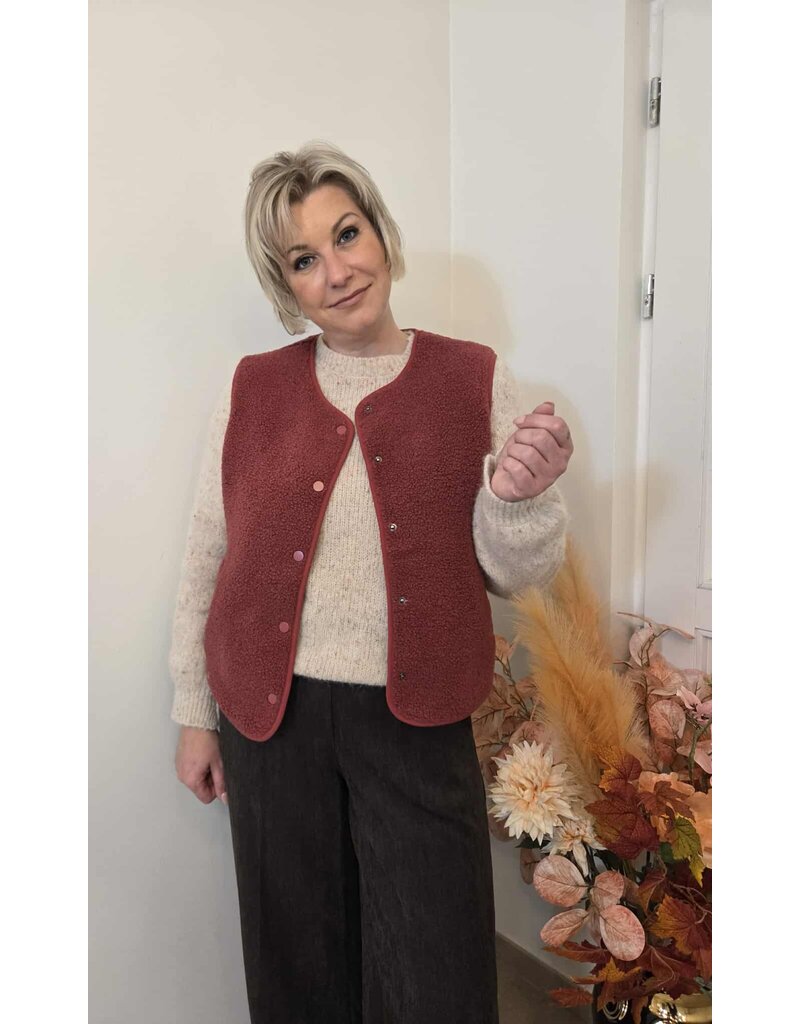 C'est Beau la Vie! 66CB2GI804-GILET-BORDEAUX