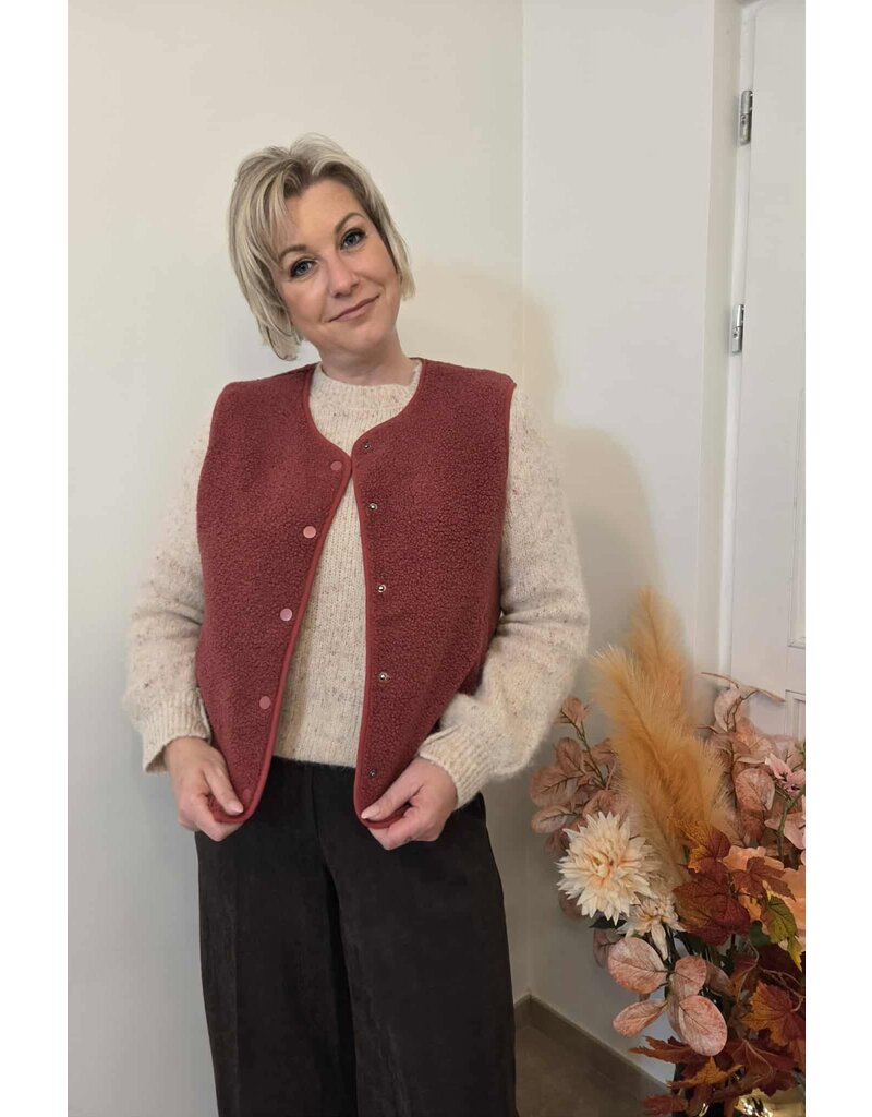 C'est Beau la Vie! 66CB2GI804-GILET-BORDEAUX