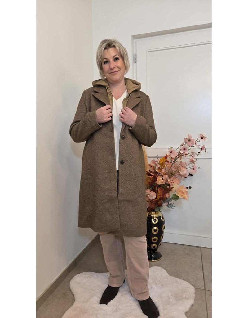 C'est Beau la Vie! 66CB2MA702-JAS-CARAMEL