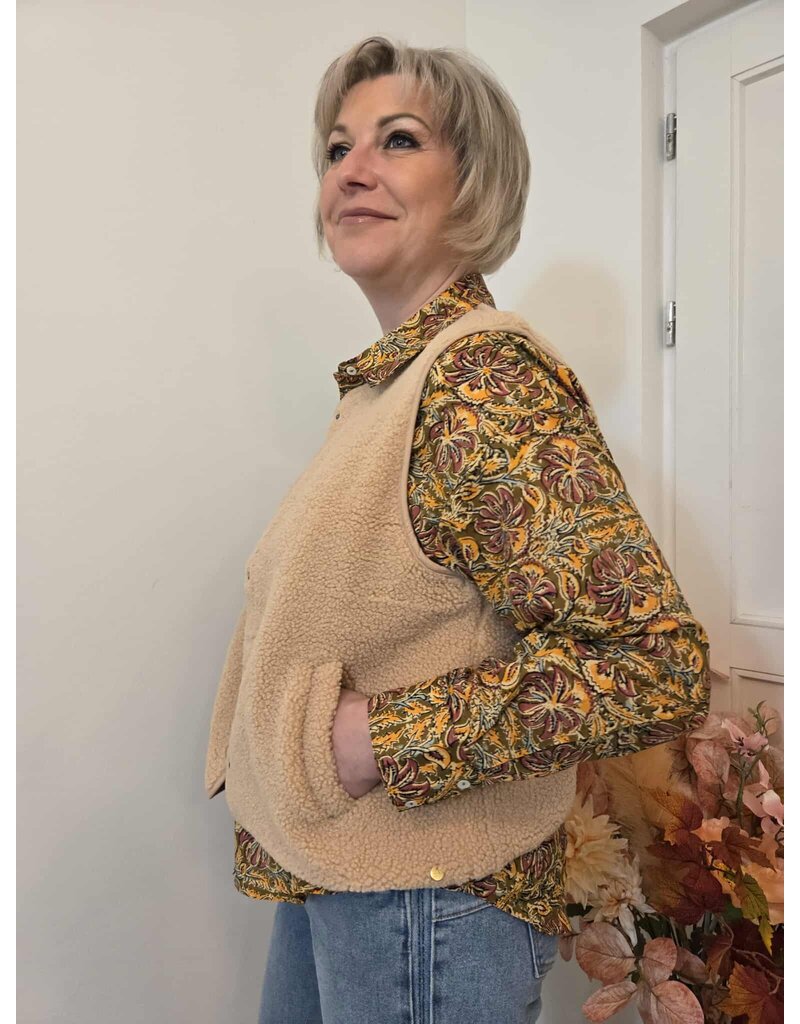 C'est Beau la Vie! 66CB2GI804-GILET-BEIGE