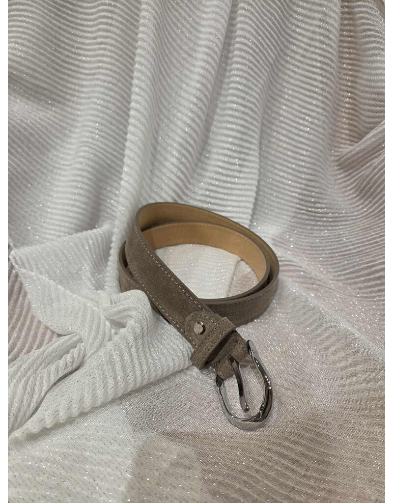 NESHIKA RIEM GRIJS SUEDE