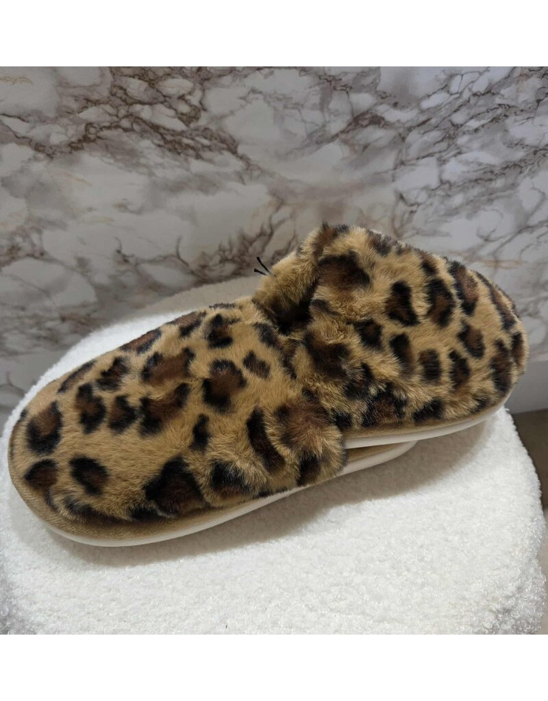 BLACK COLOUR SLIPPERS NATURAL LEO