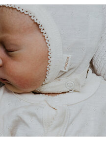 Unaduna Bonnet with press stud pointelle wool/silk - munkki