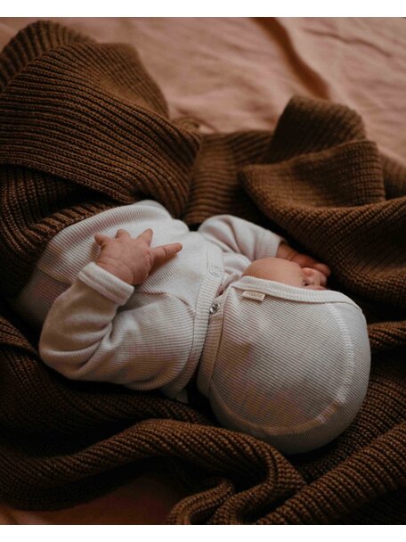 Unaduna Bonnet with press stud tiny rib wool - light mazarin