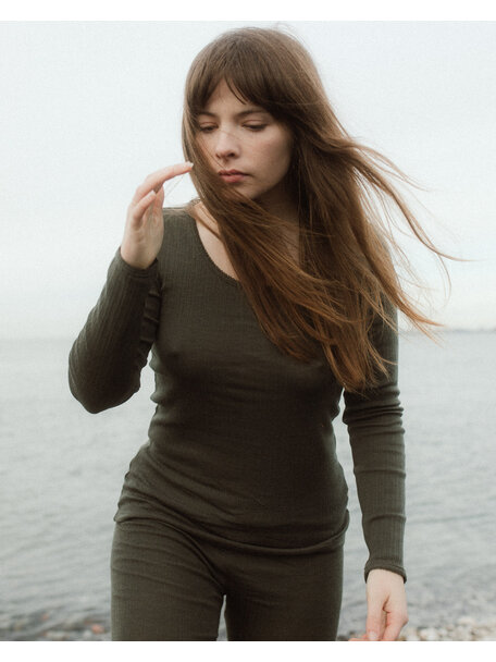 Unaduna Women's shirt longsleeves rib wool/silk - wakame