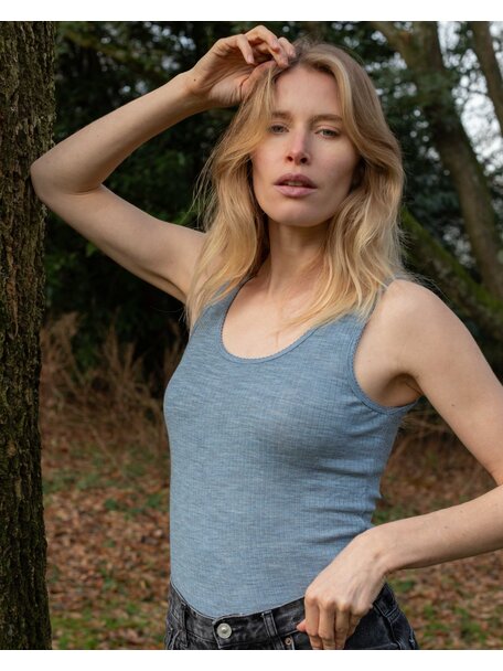 Unaduna Singlet of wool rib - nila