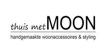 Thuis met Moon