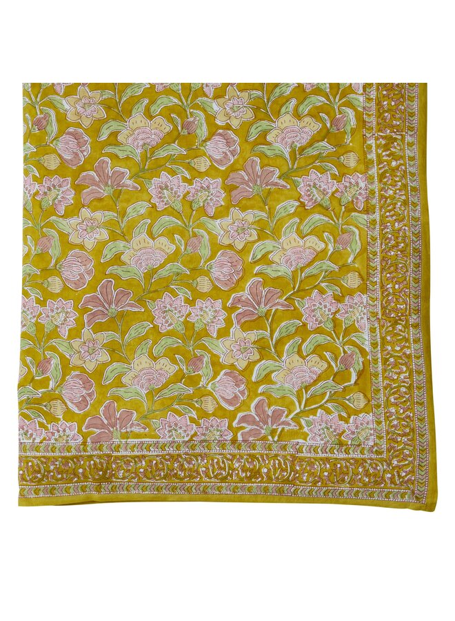 Tablecloth with indian bohemian flower print.