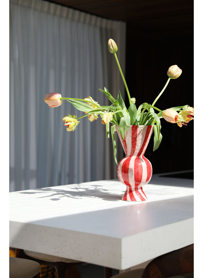 Vase rhombic red Klevering