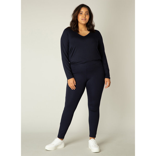 Tregging Base Level Curvy D.blauw Arnika 7000005