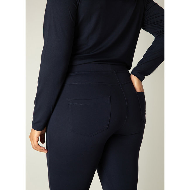 Tregging Base Level Curvy D.blauw Arnika 7000005