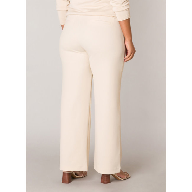 Broek Base Level Curvy licht beige Arah 7000092