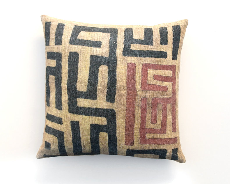 Bowa velvet cushion cover Kuba print