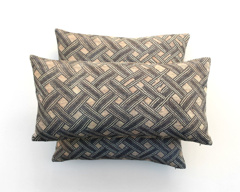 Luku velvet cushion cover kuba pattern