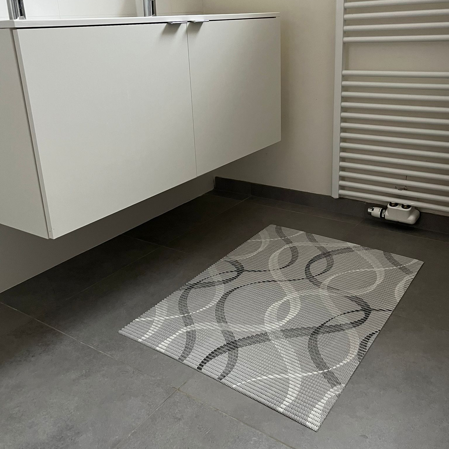 tapis salle de bain WAVE gris 65cm - Decorunner