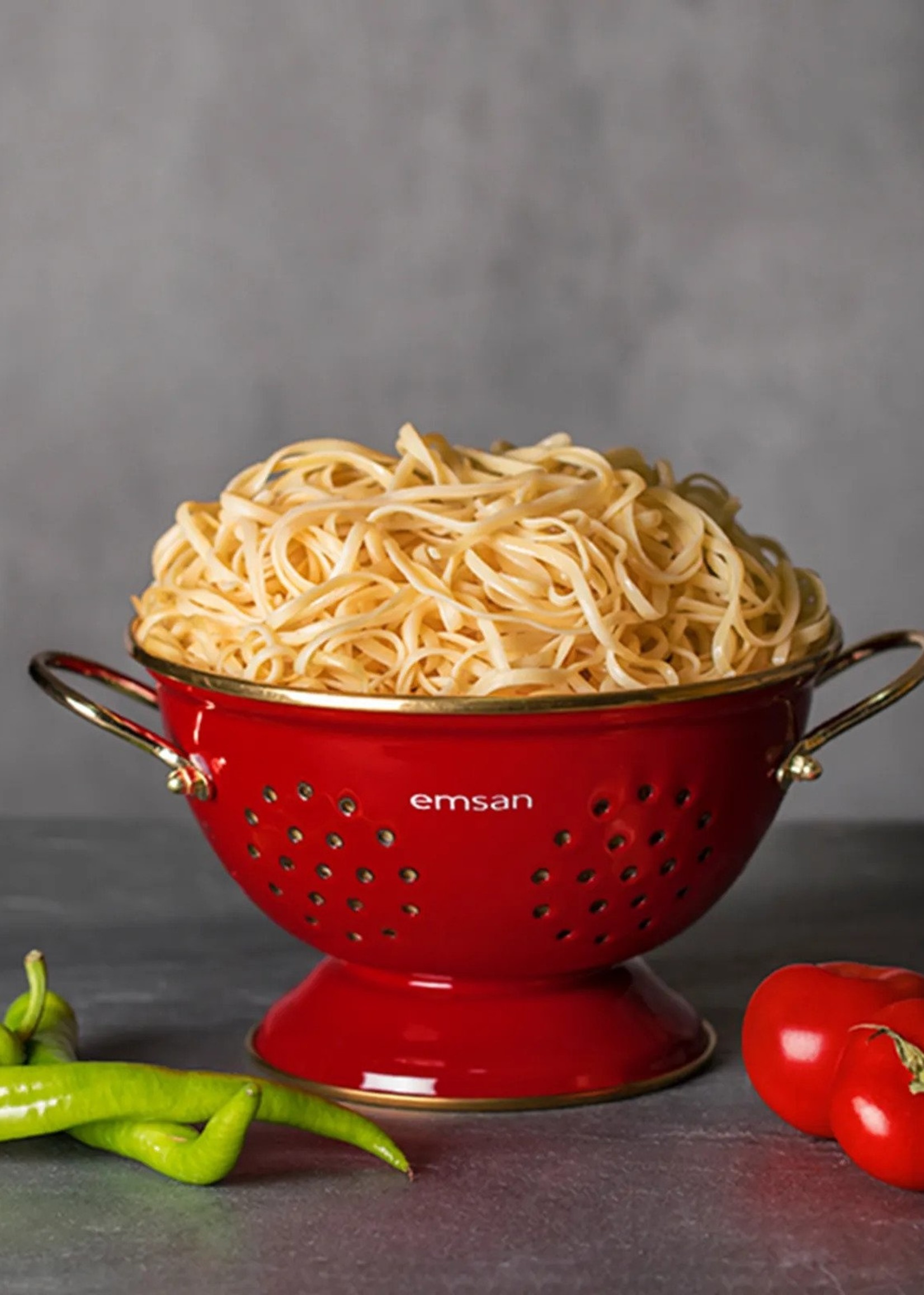 Karaca Troy Strainer Red 22cm