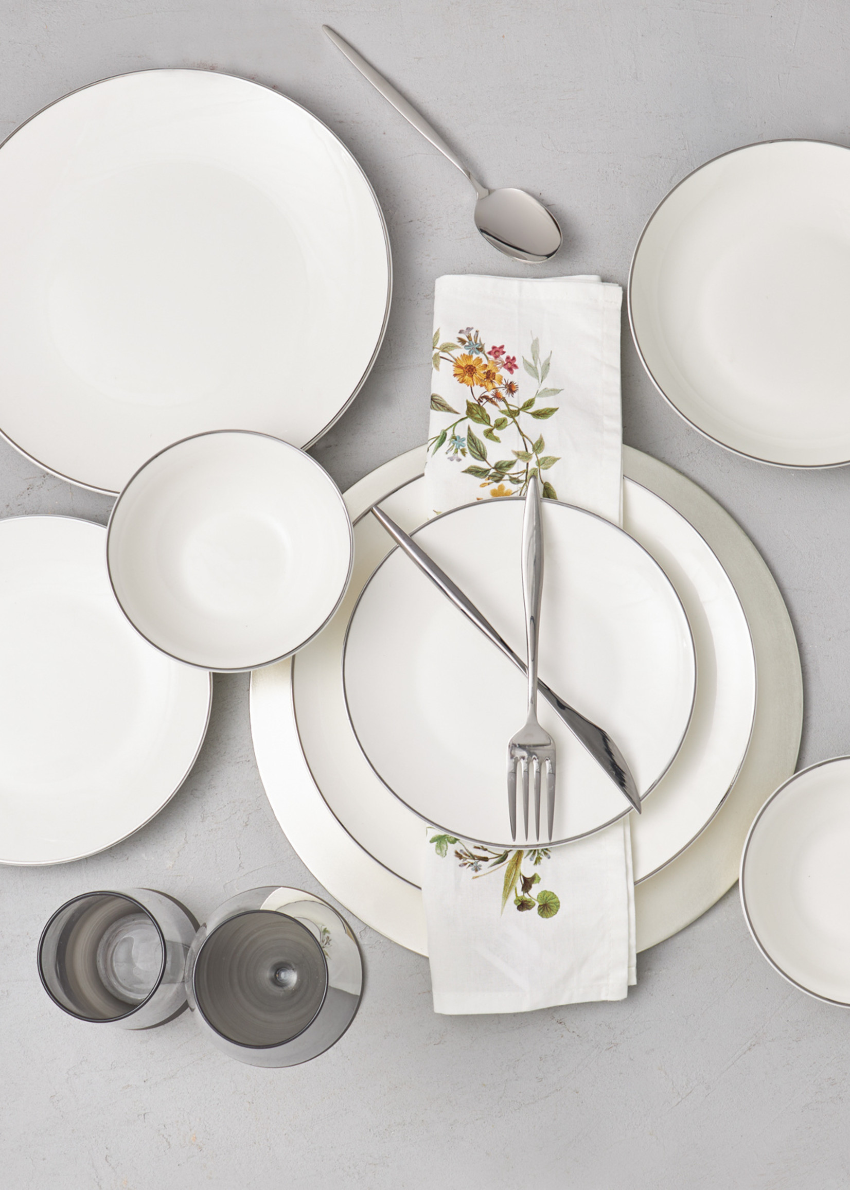 Karaca Alicia 24 Pieces 6 Person Porcelain Platinum Dinnerware