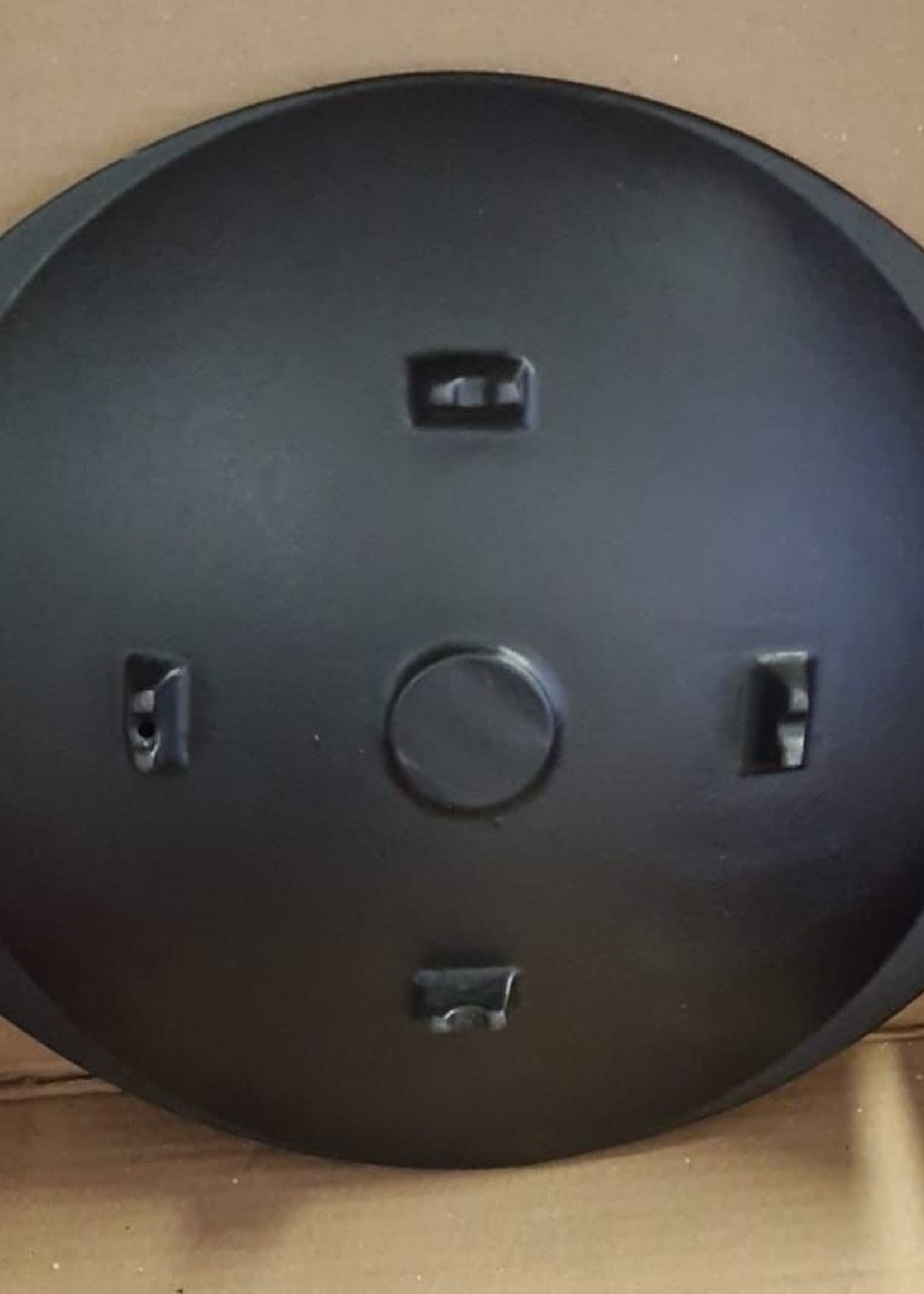 Lava Cast Iron Roasting Pan with Metal Handle and Wooden Base. NOT SUITABLE FOR INDUCTION AND GLASS STOVE ONLY FOR BARBECUE AND FIRE COOKS Diameter(Ø)28cm. LV ECO SK 28 T7 K4