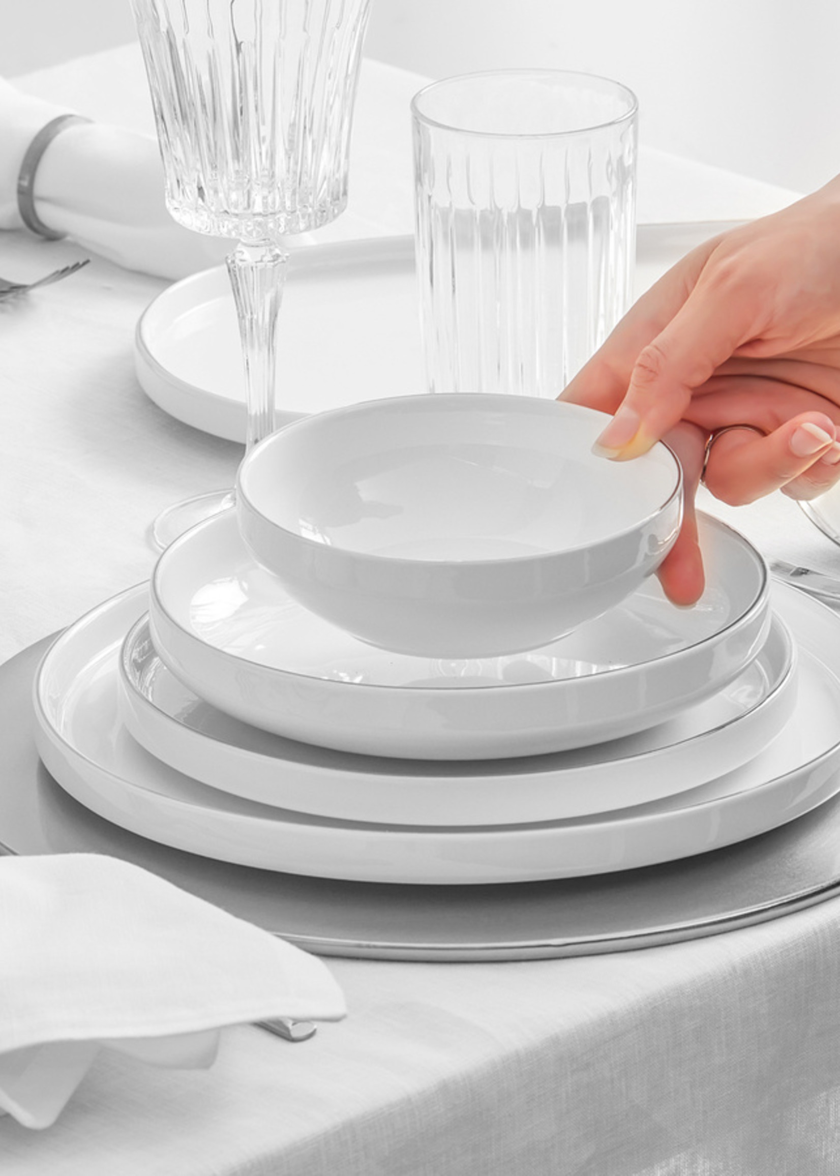 Karaca Streamline New Saturn Platinum 59 Pieces 12 Person Porcelain Dinnerware