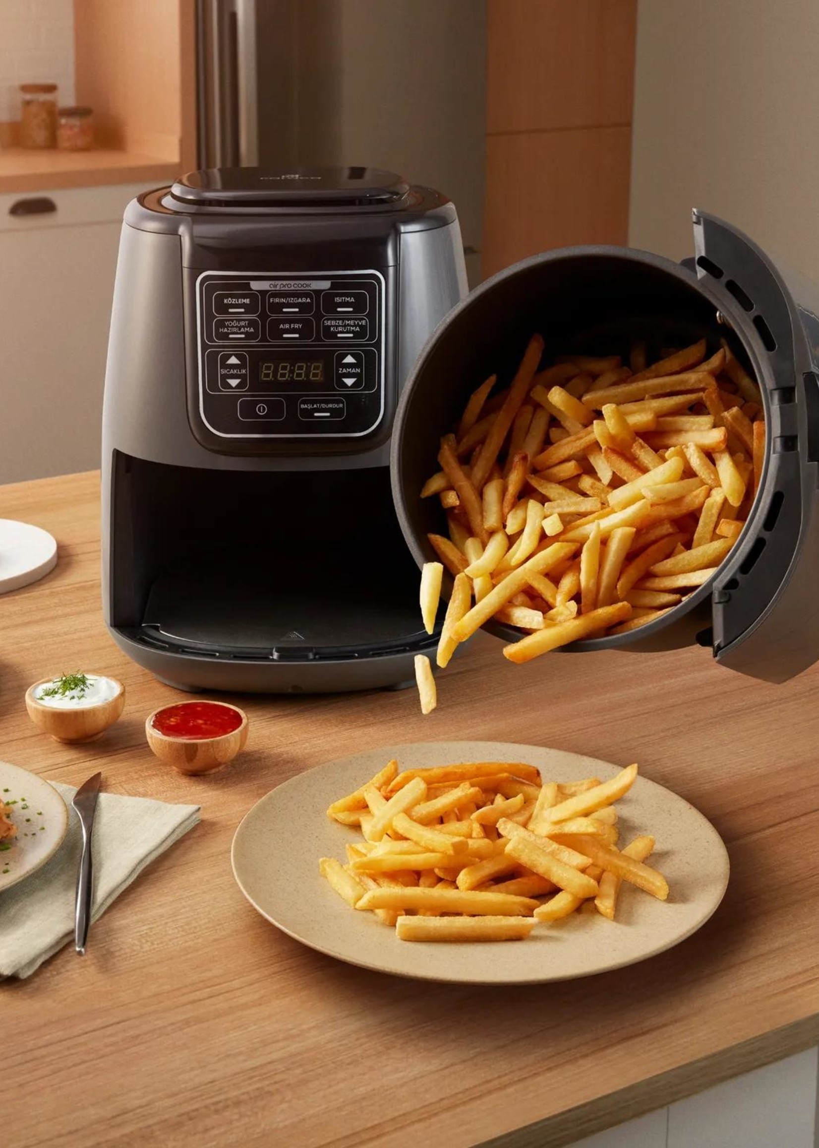 Karaca Air Pro Cook Ember XL Airfryer Black Gold