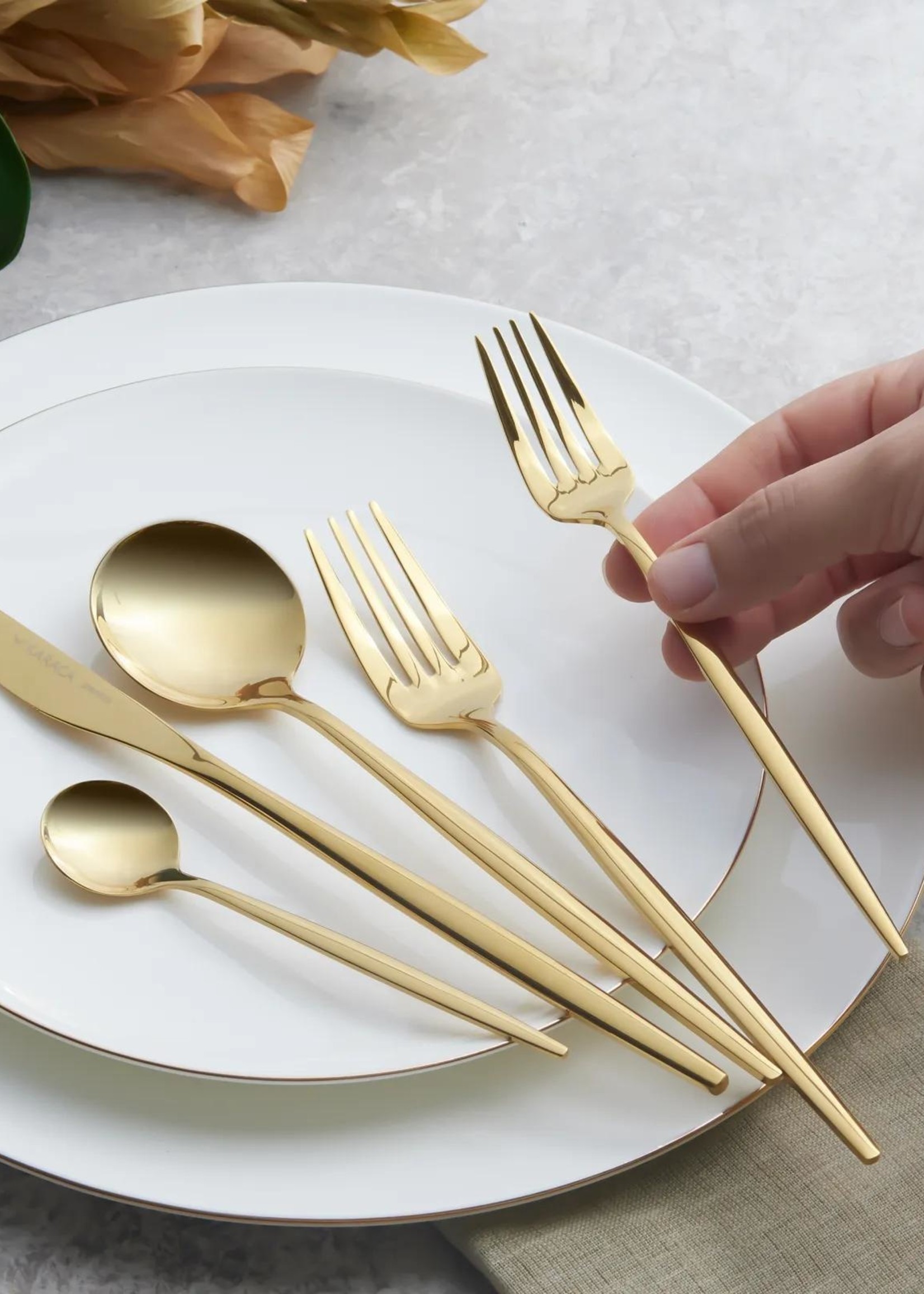 Karaca Orion Shiny Gold 30 Piece 6 Person Cutlery Set