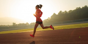 Drie tips om uitgestrekter te hardlopen en je looptechniek te verbeteren