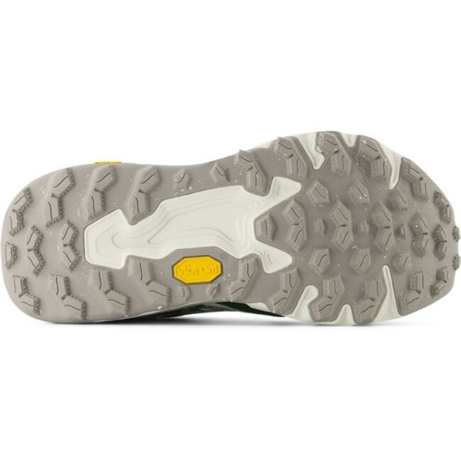 New Balance Hierro v9  Heren E9