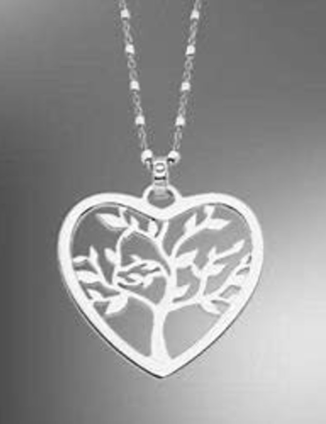 Lotus Silver Collier Lotus argent et son pendentif « coeur-arbre de vie »