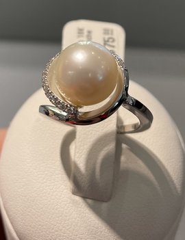 Bague Or Blanc 18K avec Perle Blanche + Zircons T52