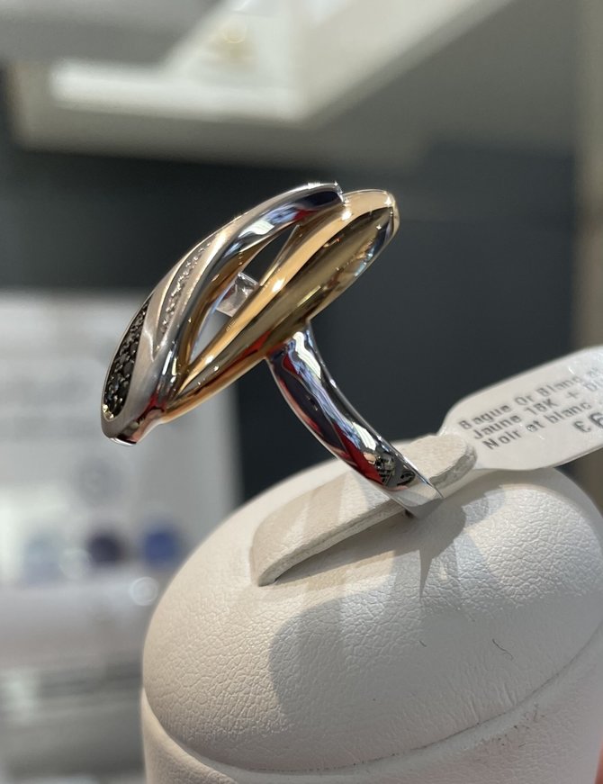 Bague Or Blanc et Jaune 18K + Dia Noir et blanc 0.177K T56
