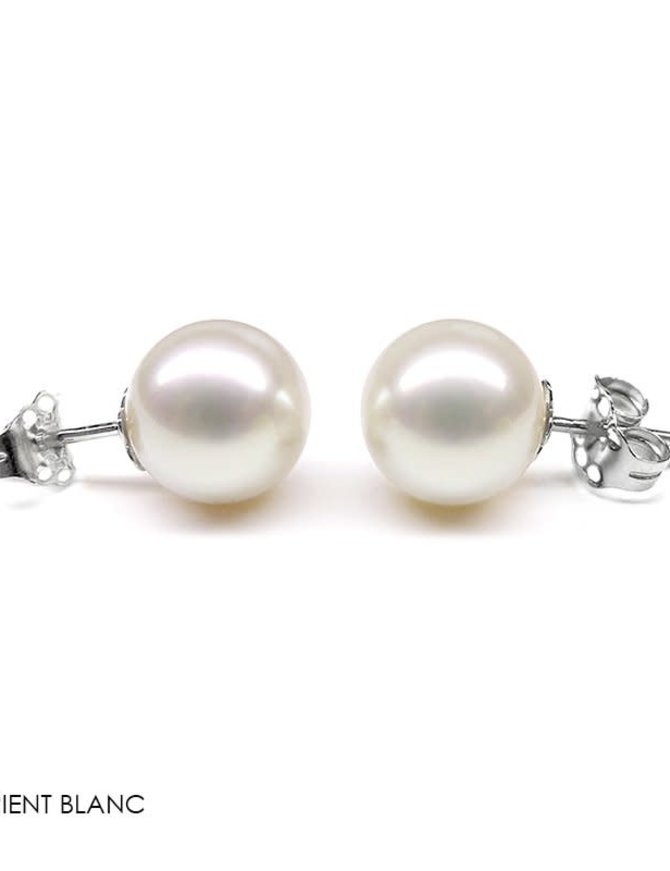 J&A  1970 Boucles d'Oreilles Or Blanc 18K et Perles de Culture 5mm