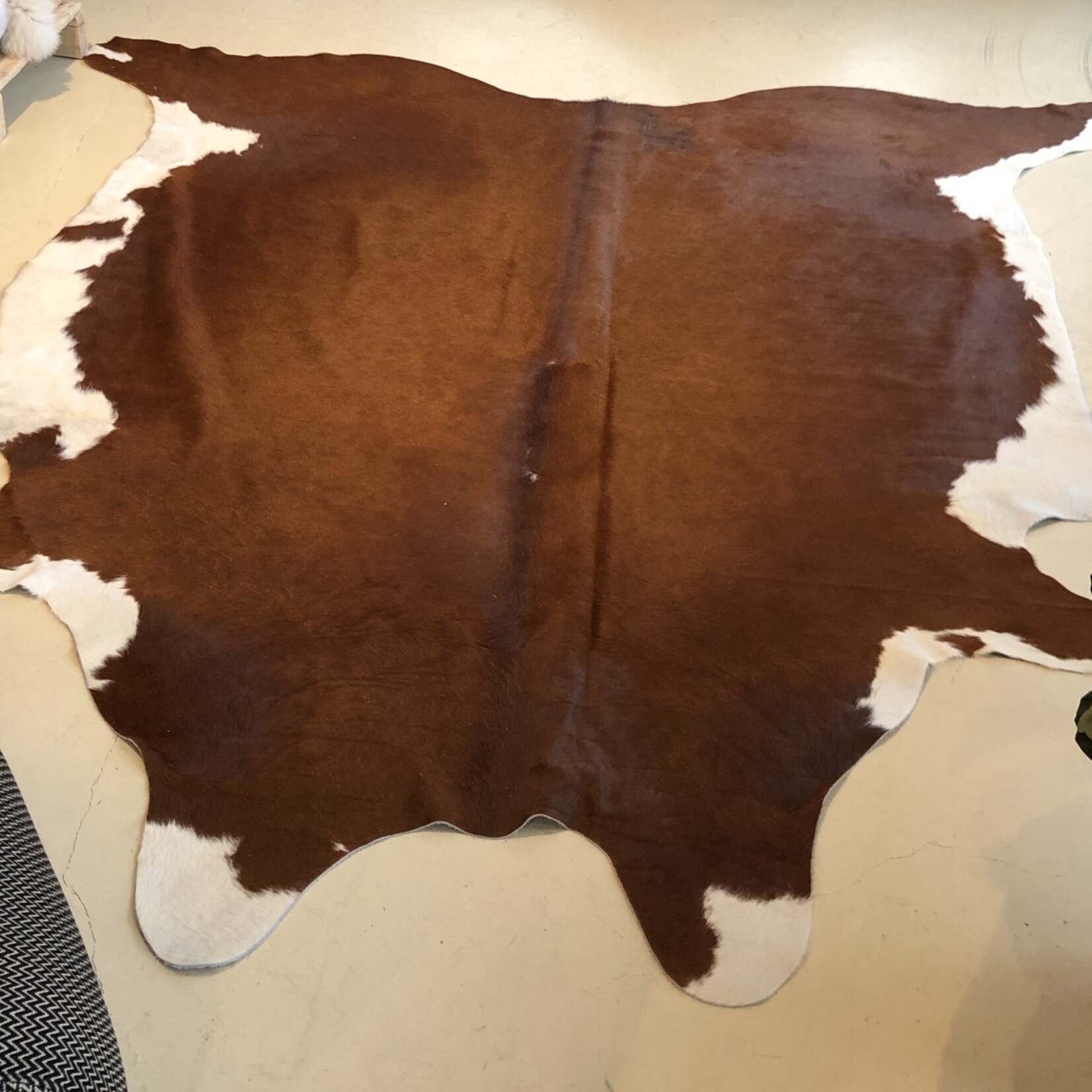 Koevel bruin/wit  groot (210 cm x 220 cm)