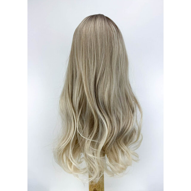 1UP Wigs -Emma 1UP Wigs -Emma