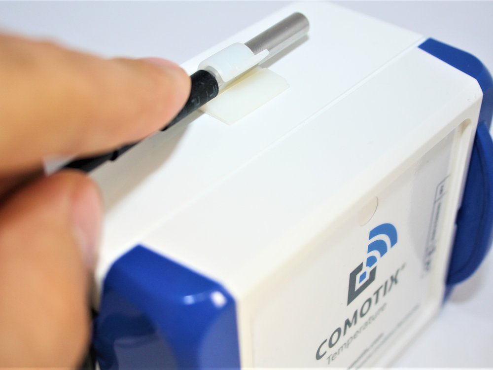 100% autarke Temperaturüberwachung  COMOTIX® REMOTE mit Sofort-Alarm und präzisem Temperatur-Logging sowie automatischer Protokoll-Erstellung (PDF und Online). Für 1 Messstelle
