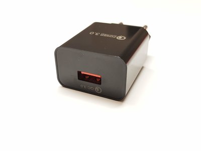 Netzteil mit USB Anschluss Universal Ladegerät- USB-Ladegerät (für Litium Ionen Akkus)
