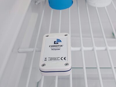 Temperaturmesspunkt für die COMOTIX® LIVE Temperaturüberwachung. Mit Sofort-Alarm und präzisem Temperatur-Logging sowie automatischer Protokoll-Erstellung (PDF und Online).