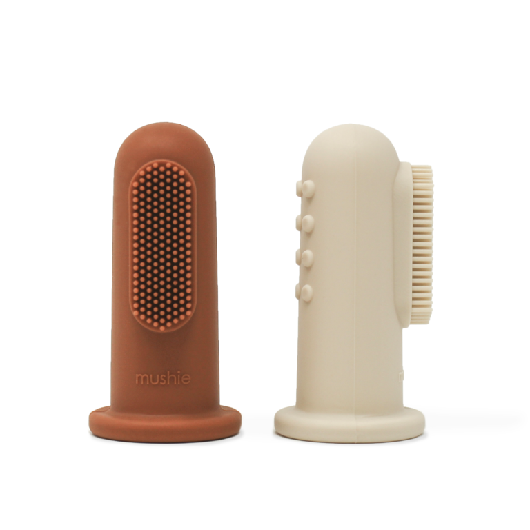 MUSHIE MUSHIE FINGER TOOTHBRUSHES - SHIFTING SAND+CLAY