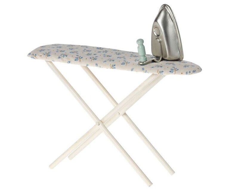 MAILEG MAILEG IRON AND IRONING BOARD