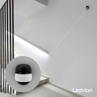 Détecteur de Mouvement – Noir – 180 degrés – Capteur jour / nuit – Portée 12 m – Max 400 W - IP44 Ledvion Détecteur de Mouvement – Noir – 180 degrés – Capteur jour / nuit – Portée 12 m – Max 400 W - IP44