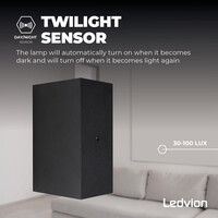 Ledvion Applique Murale LED Dimmable avec Capteur Crépusculaire - Deux Faces - 5W - 2700K - IP44 - Noir