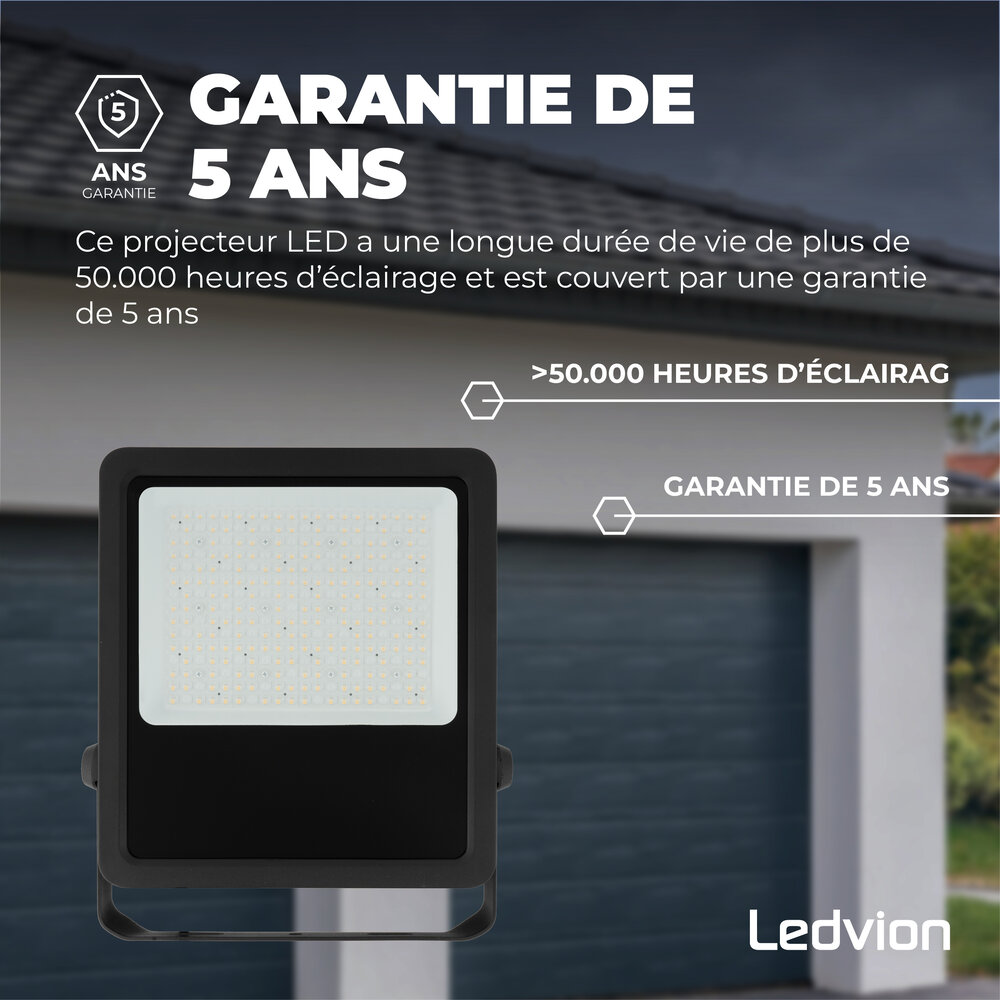 Ledvion Lumileds Projecteur LED - 150W - 21.000 Lumens - 4000K - Lentille asymétrique - 5 ans de garantie