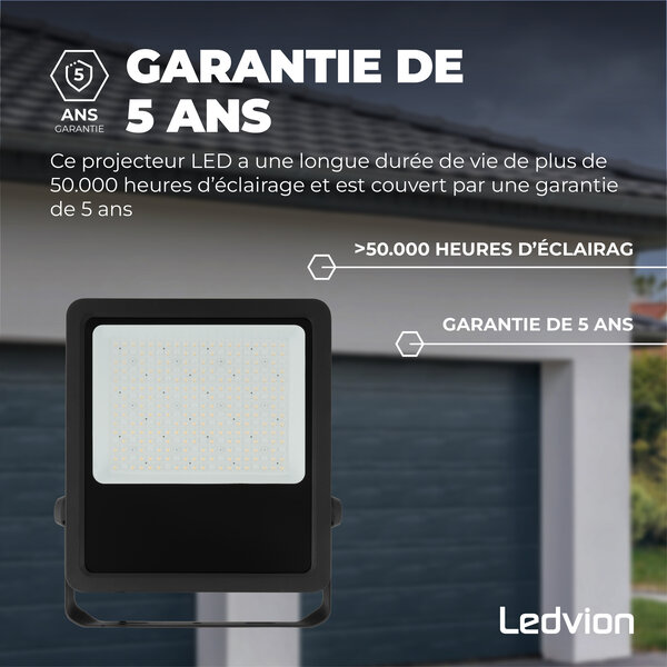 Ledvion Lumileds Projecteur LED - 150W - 21.000 Lumens - 4000K - Lentille asymétrique - 5 ans de garantie