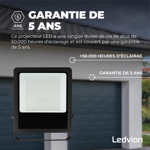 Ledvion Lumileds Projecteur LED - 200W - 28.000 Lumens - 6000K - Lentille asymétrique - 5 ans de garantie