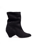 Anonymous Copenhagen Vully 50 Triangle Calf Suede Boot - Black